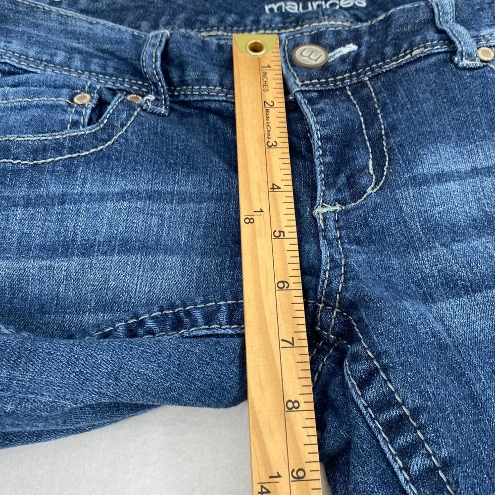 Maurices Jeans‎ Womens Size 3 / 4 Short Low Rise Dark Wash Denim Boot Stretch